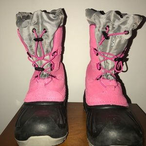 Girls Ugg snow boots